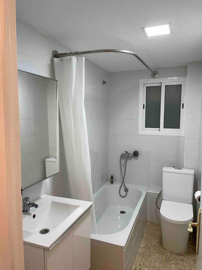 Renovated And Newly Furnished 3 Bedroom Apartment San Fernando Kültér fotó